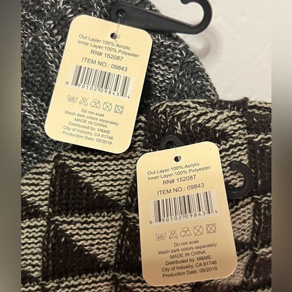 New With Tags Set of Two Fleece Lined Beanies - Picture 4 of 4